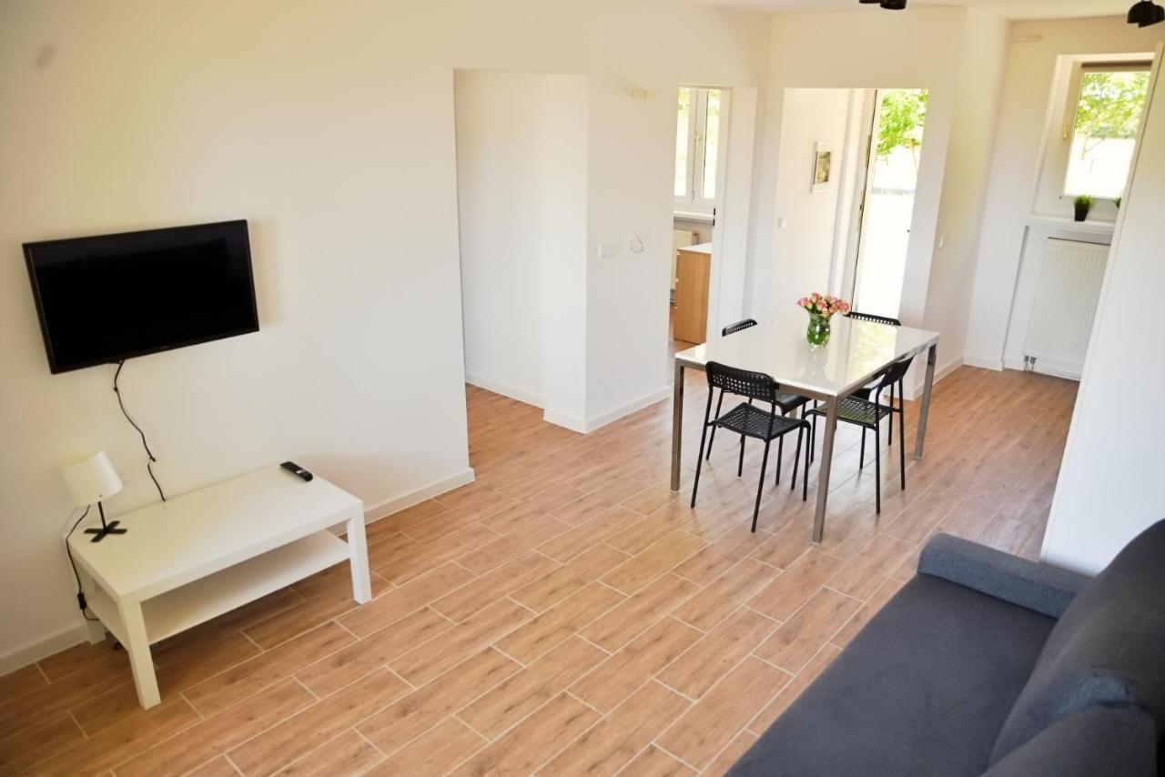 Apartamenty Lotnisko Leszno Leszno  Exterior foto