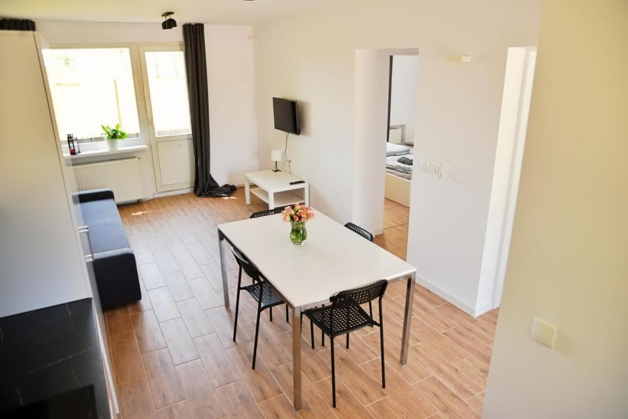 Apartamenty Lotnisko Leszno Leszno  Exterior foto